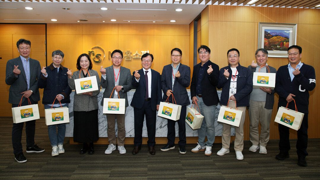 NS홈쇼핑, 수능 앞둔 임직원 수험생 자녀에 따뜻한 응원선물 전달