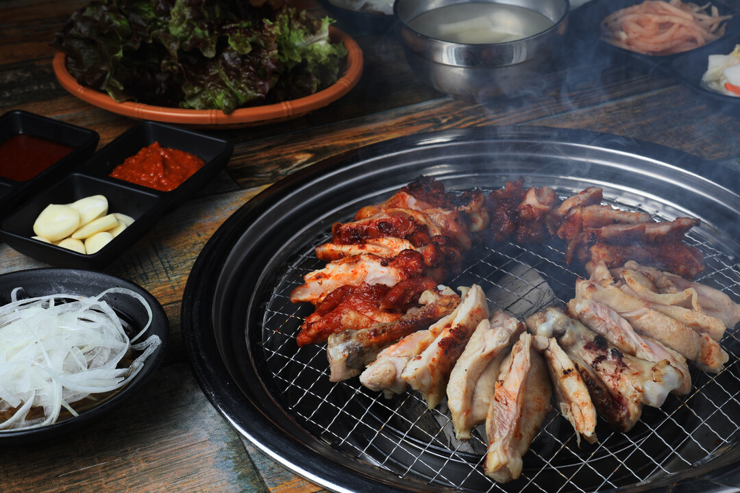 곤지암 맛집 / 최고의 식재료로 만든 천연의 맛 ‘태화산명가 숯불닭갈비&메밀막국수’