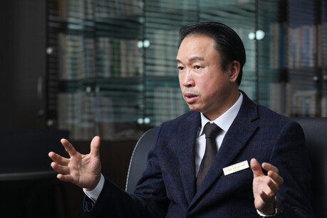 Interview / 한국호텔관광실용전문학교 육광심 이사장, “조리사의 손이 생산자를 살린다”