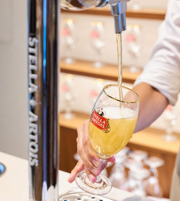 “거품 한 겹까지 계산” 라거와 미쉐린의 만남, 연말 밍글스 테이블을 채우다