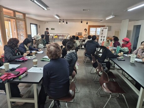 금산군농업기술센터, 약초장류 전문 교육 통해 농업인 가치 증대