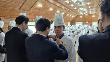 호텔학교 한호전, 호텔제과제빵계열 꿈을 향한 첫걸음, ‘착복식 및 배지 수여식’ 개최