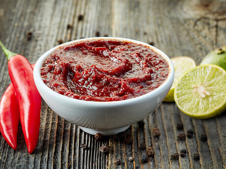 [서진영의 한식탐구] FRICY, 과일과 매운맛의 결합—초고추장에서 읽는 한식의 맛 구조
