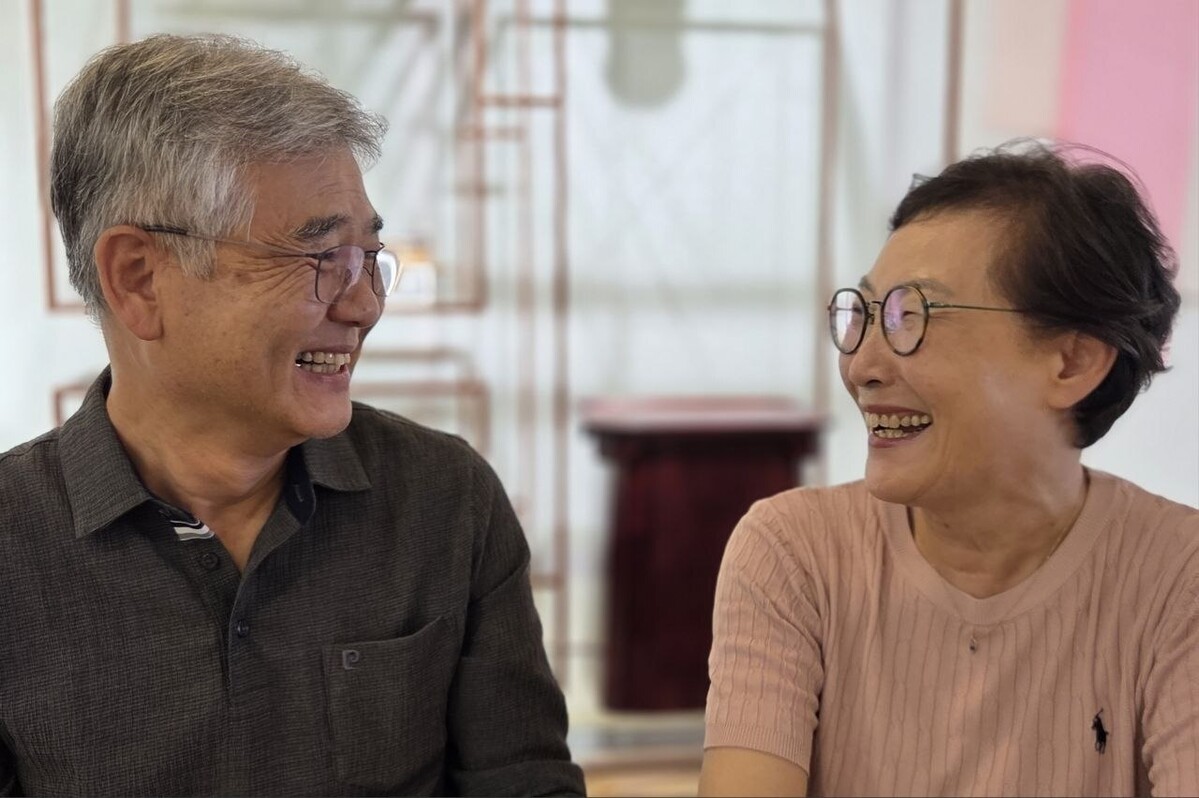 김병관&middot;이윤경 부부가 서울의 한 카페에서 본지 기자와 인터뷰를 하고 있다. 사진=안정호 기자