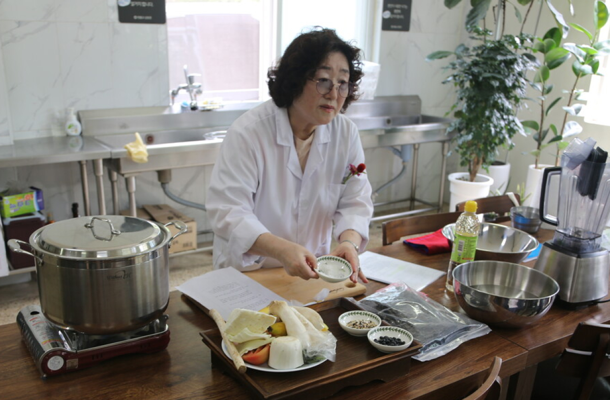 [생명의 초대] (7) "약이 되는 밥상은 맛있다"...치유 식단과 약선 조리법