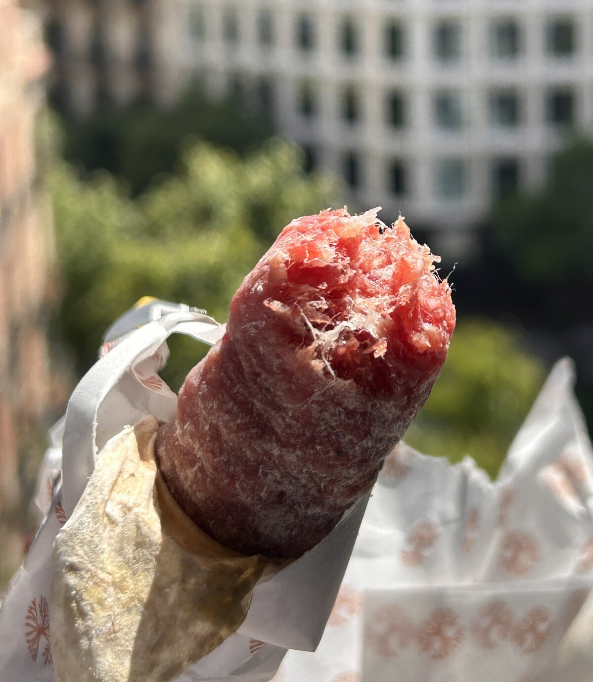 푸엣은 얼핏 육포같지만 만드는 법과 맛이 확연히 다르다. 사진= 조소현 기자