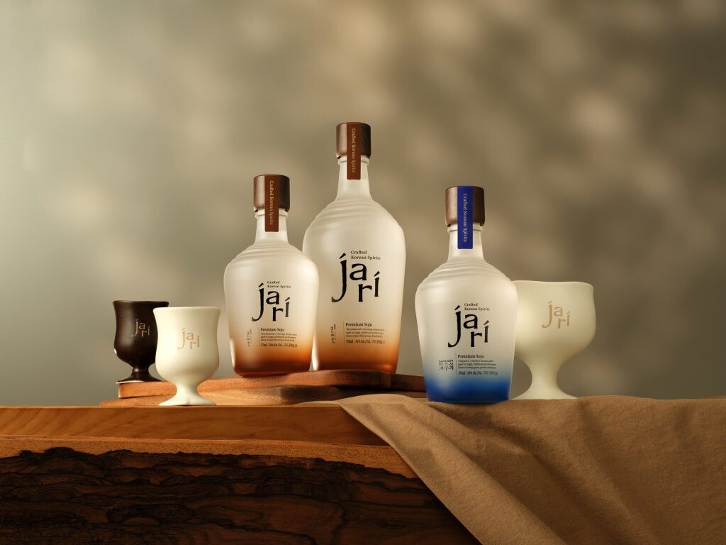 jari 제품 3종(자리 문배술 24·자리 문배술 41·자리 가무치 24). 사진=CJ제일제당 제공